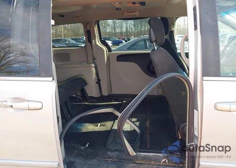 2012 Dodge Grand Caravan Crew z USA, uszkodzony, nr VIN 2C4RDGDG7CR377706